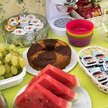 ベッド・アンド・ブレックファスト カプリ ドリーミング アナカプリ